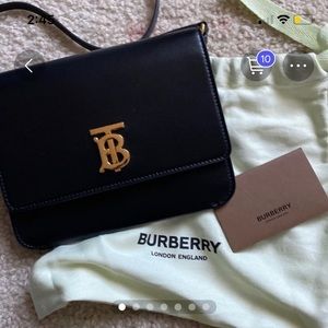 Burberry flat TB logo leather purse